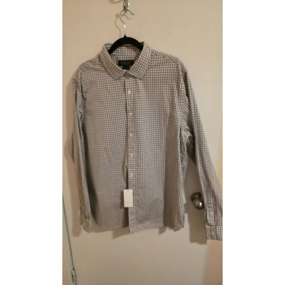 BLOOMINGDALES Button Down Shirt XL The Mens Store Gingham NWT Preppy Office - Picture 1 of 8